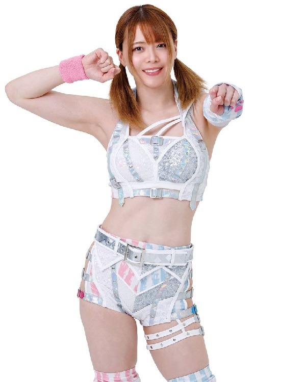 Mayu Iwatani explains why she stayed an extra year with Stardom before jumping to Marigold