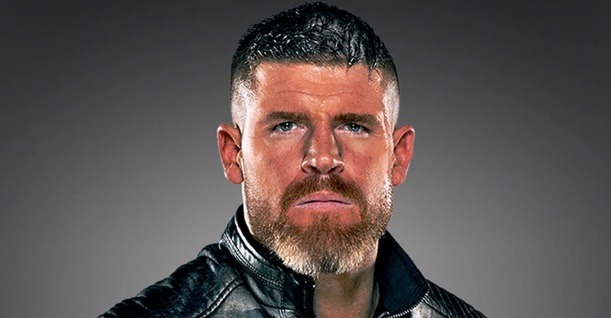 Steve Maclin accepting bookings for the new year, Dralistico undergoes surgery