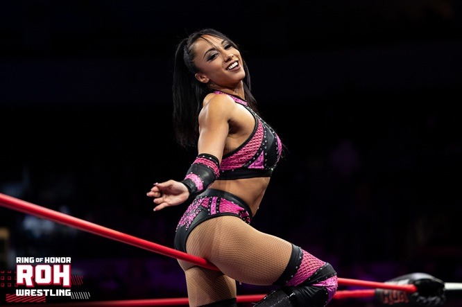 Leila Grey reveals she recently suffered a torn ACL